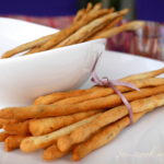 Sticks citron parmesan origan - stylisme culinaire Youcookme