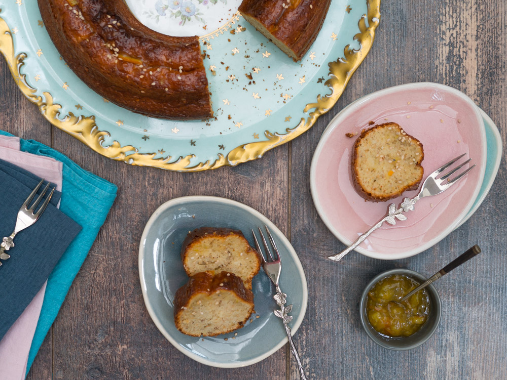 stylisme culinaire : gâteau yaourt orange sésame épices - Youcookme